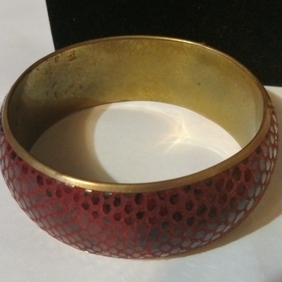 Two's Company red snakeskin bracelet vintage (sku 7017) - Picture 3 of 6